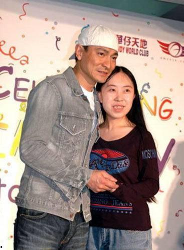 明星就比你们父母好,他们为何比父母更耀眼？
