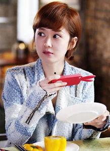 痛经的明星,她们如何应对痛经挑战